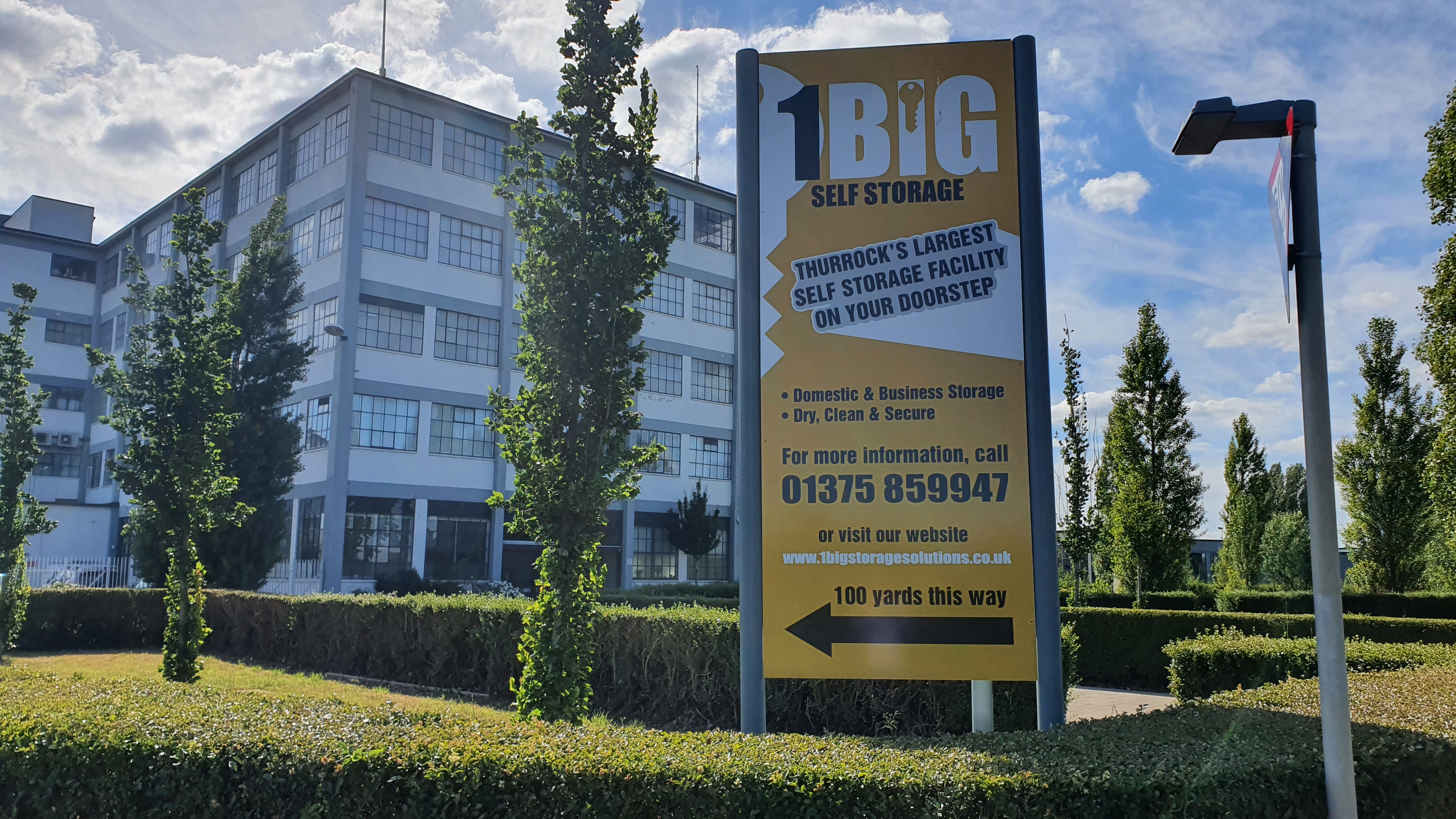 1big SelfStorage Sign n Building